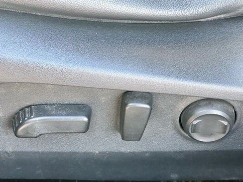 Used 2022 Subaru Outback Limited image 9