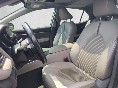 Used 2021 Toyota Camry SE FWD image 21