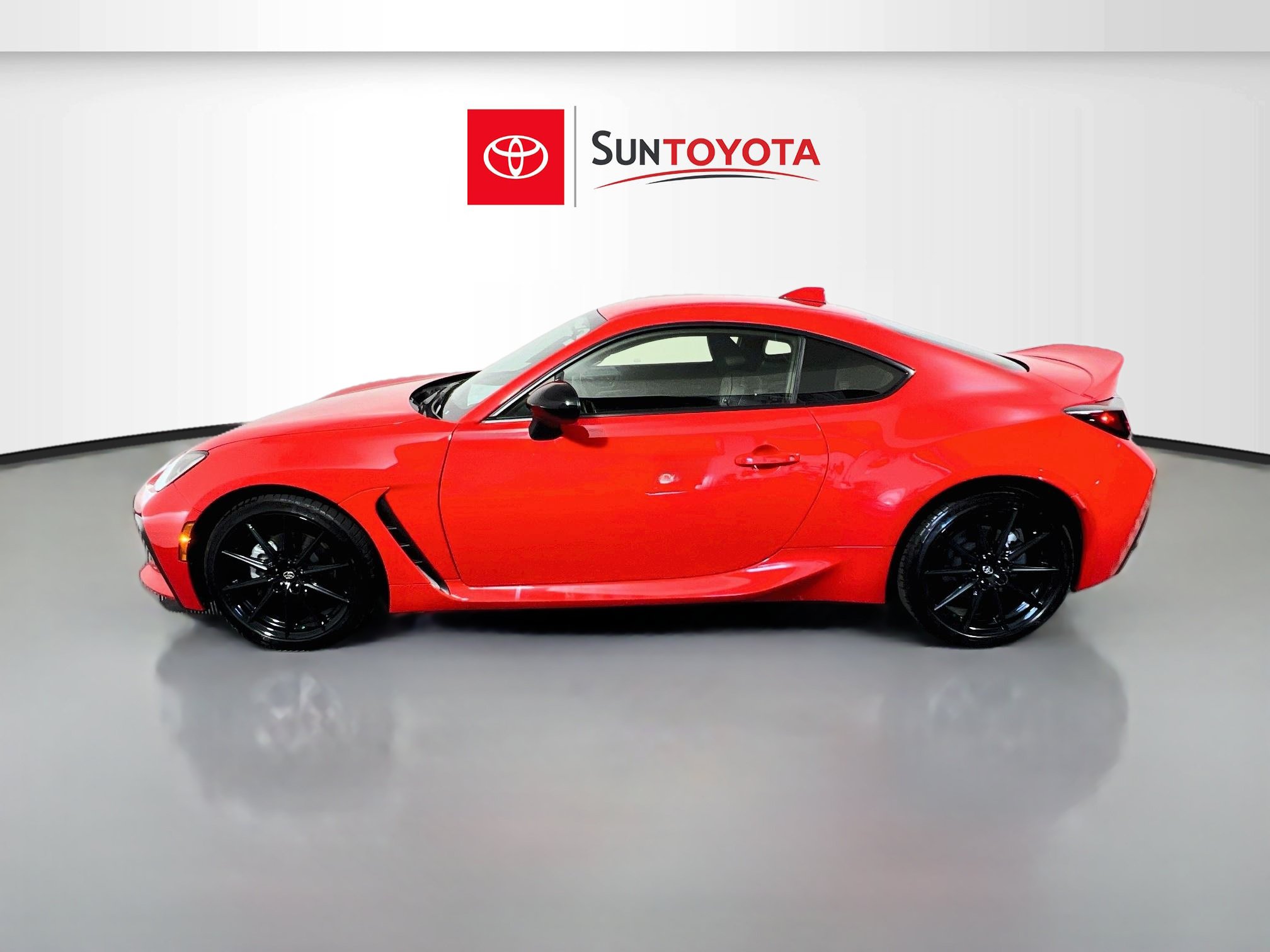 Used 2024 Toyota GR86 Premium RWD image 7