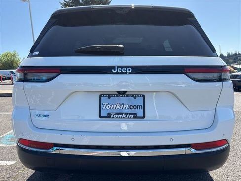 Certified 2023 Jeep Grand Cherokee 4WD 4xe w/ Luxury Tech Group II image 31