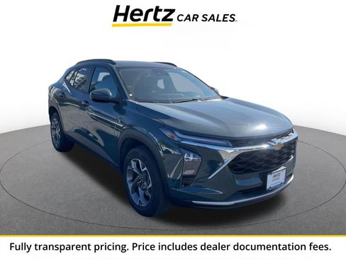 Used 2025 Chevrolet Trax LT w/ LT Convenience Package FWD image 1