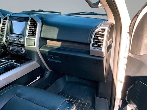 Used 2016 Ford F150 Lariat w/ Equipment Group 502A Luxury AWD/4WD image 21