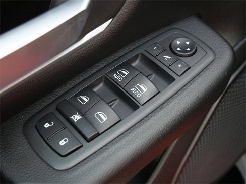 Used 2020 RAM 1500 Big Horn image 16