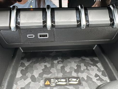 New 2025 Chevrolet Colorado LT w/ LT Convenience Package image 40