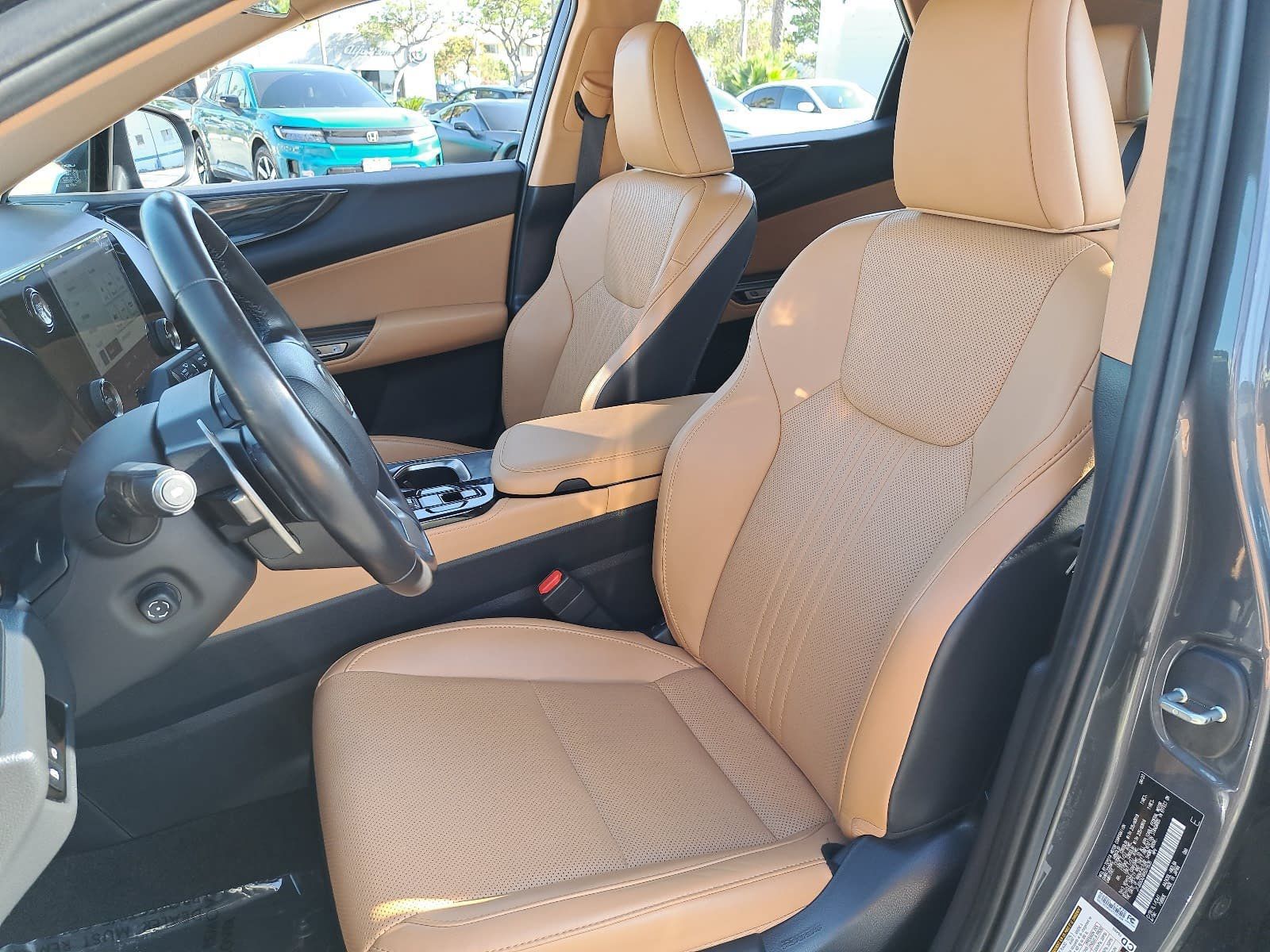 Used 2024 Lexus NX 250 FWD w/ Cold Area Package image 17