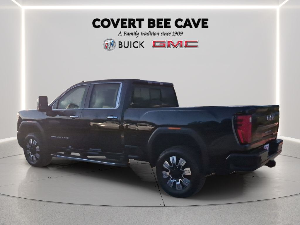 Used 2024 GMC Sierra 2500 Denali w/ Technology Package AWD/4WD image 5