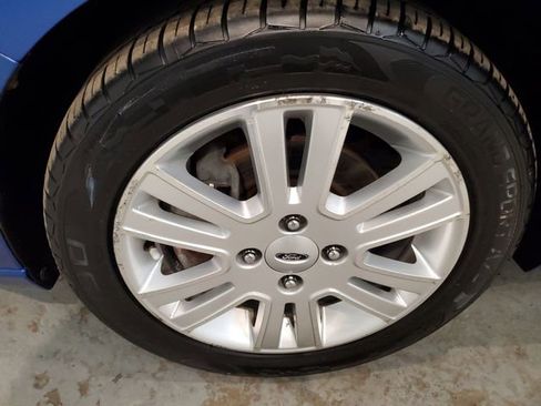 Used 2010 Ford Focus SEL image 29