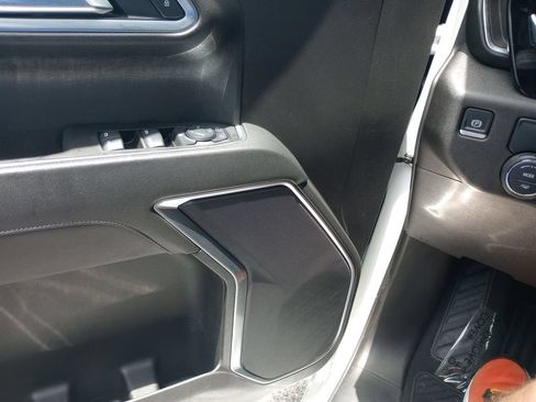 Used 2025 Chevrolet Silverado 1500 LT RWD image 14