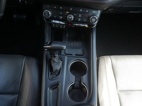 Used 2025 Dodge Durango GT AWD/4WD image 24