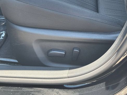 Used 2025 Nissan Altima 2.5 SV FWD image 22