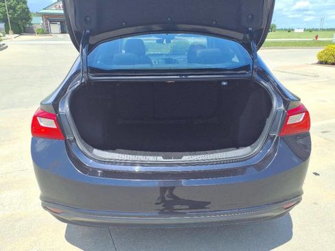 Used 2023 Chevrolet Malibu LT image 24
