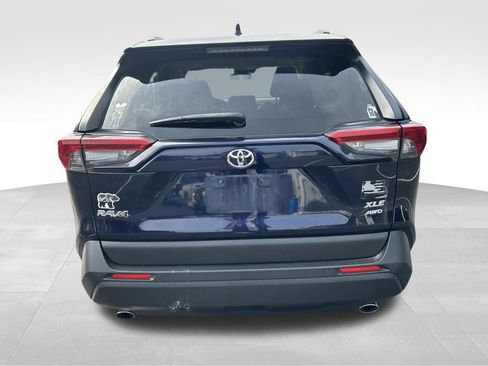 Used 2020 Toyota RAV4 XLE Premium AWD/4WD image 4