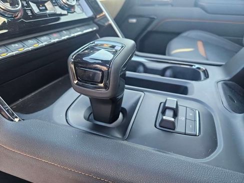 Used 2023 GMC Sierra 1500 AT4 w/ AT4 Premium Package image 24