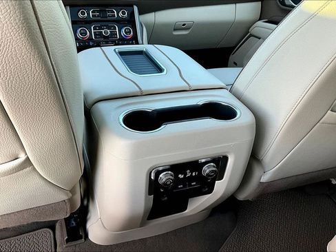 Used 2023 GMC Yukon Denali w/ Max Trailering Package AWD/4WD image 10
