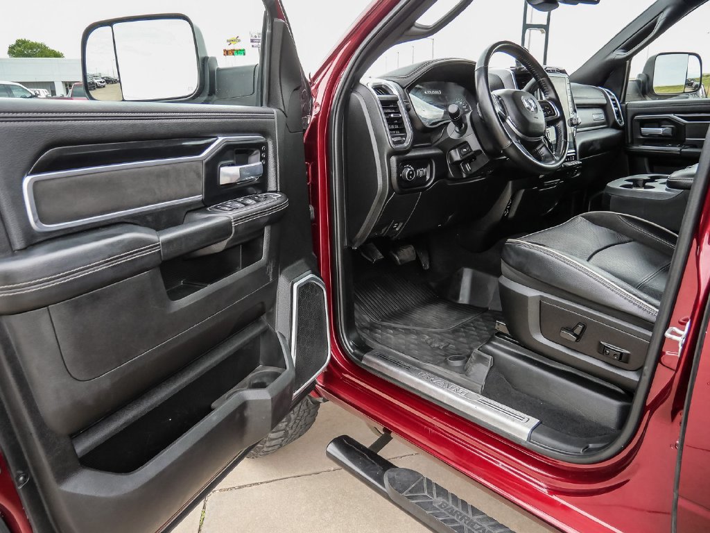 Used 2022 RAM 2500 Laramie w/ Night Edition AWD/4WD image 34
