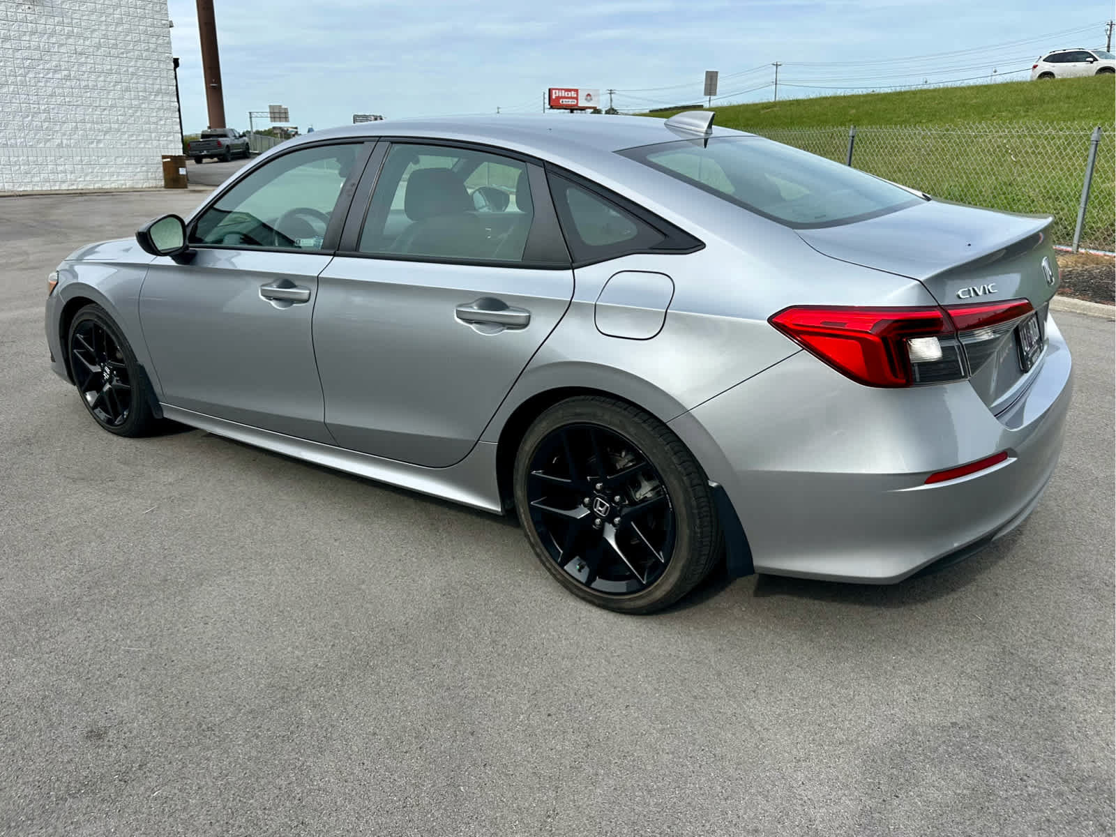 Used 2023 Honda Civic Sport image 6