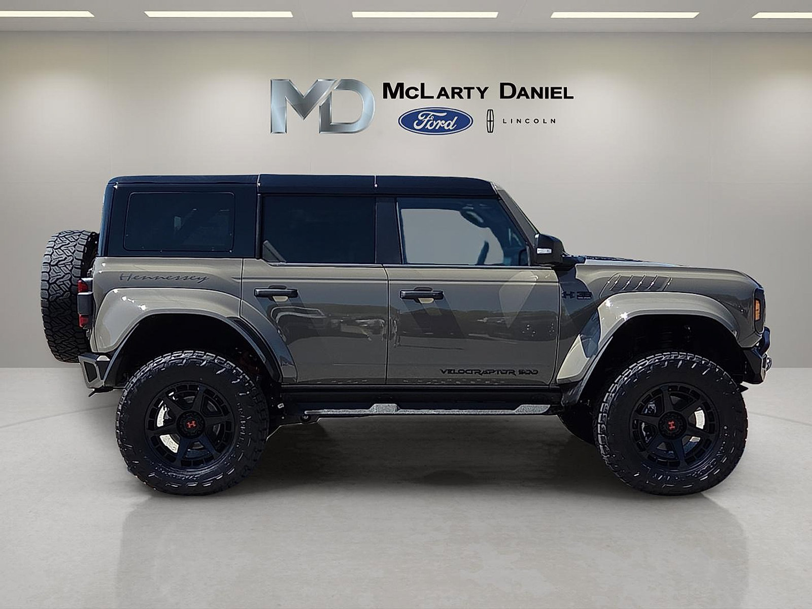 New 2026 Ford Bronco Raptor w/ Interior Carbon Fiber Pack AWD/4WD image 6