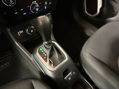 Used 2021 Jeep Renegade Sport AWD/4WD image 23