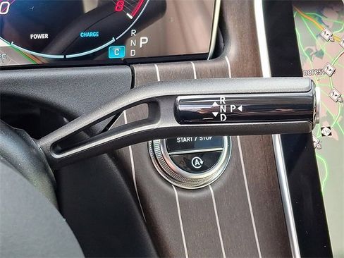 Used 2025 Mercedes-Benz E 350 Sedan image 15