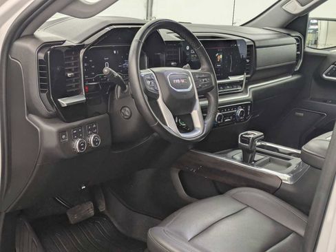 Used 2022 GMC Sierra 1500 SLT w/ SLT Premium Plus Package image 2