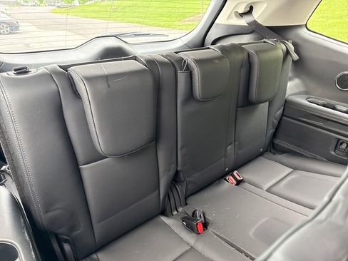 Used 2020 Subaru Ascent Limited w/ Technology Package AWD/4WD image 16