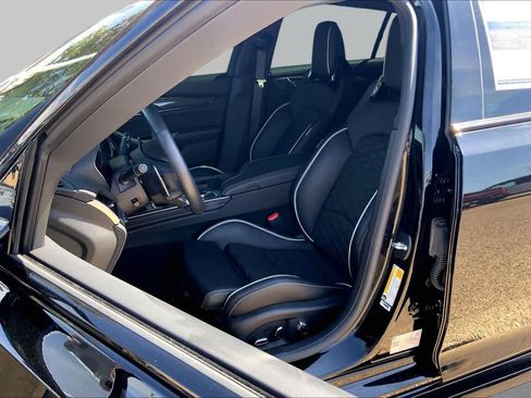Used 2023 Cadillac CT5 V Blackwing w/ Driver Assist Package RWD image 8