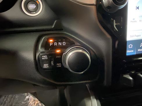 Used 2022 RAM 1500 Big Horn AWD/4WD image 26