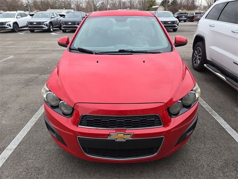 Used 2013 Chevrolet Sonic LT image 3