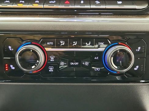 Used 2024 Chevrolet Silverado 1500 RST image 28