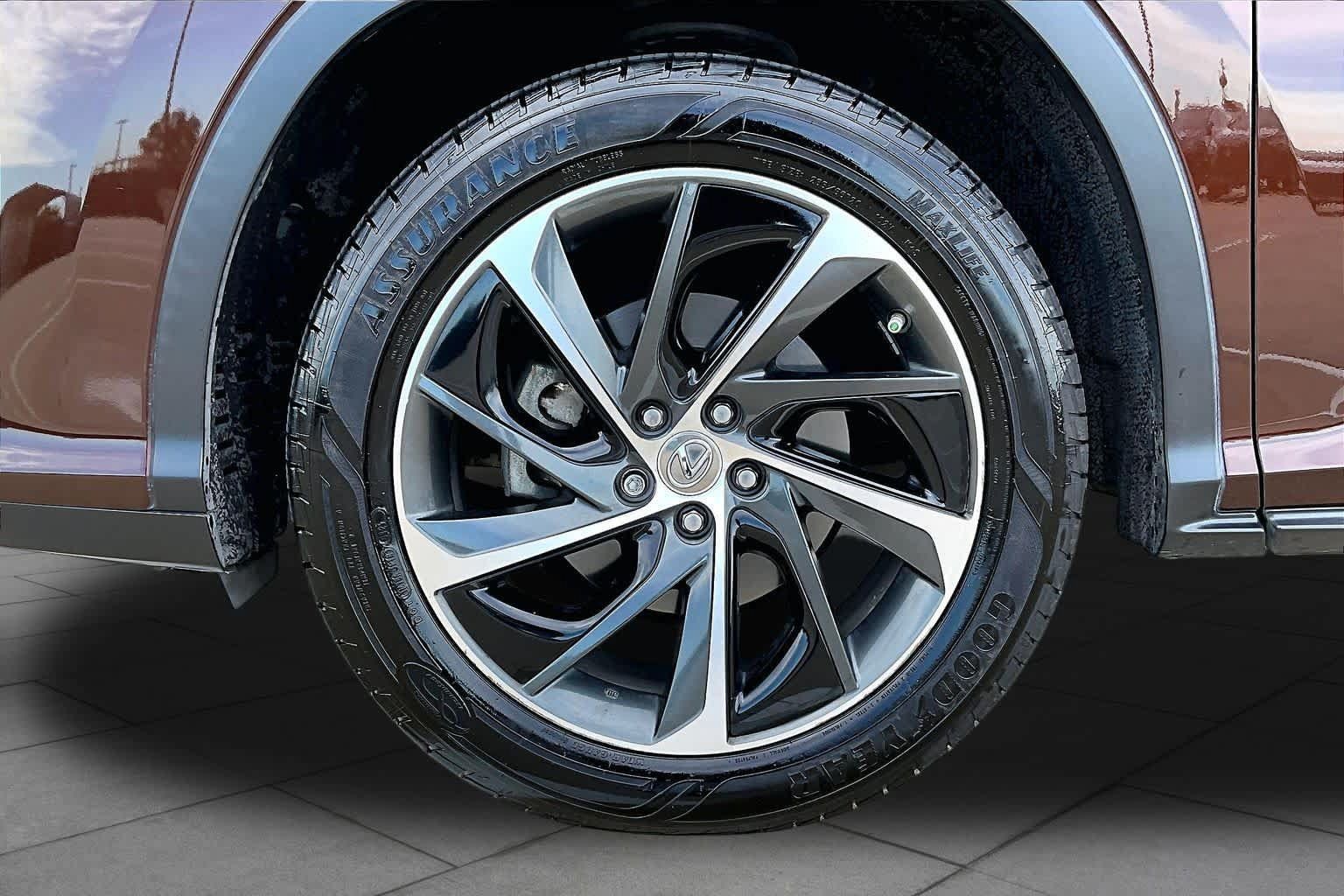Used 2017 Lexus RX 350 FWD w/ Luxury Package image 11