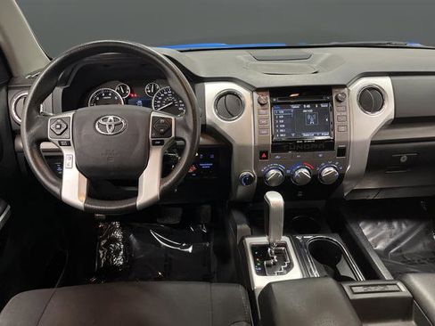 Used 2017 Toyota Tundra SR5 image 6
