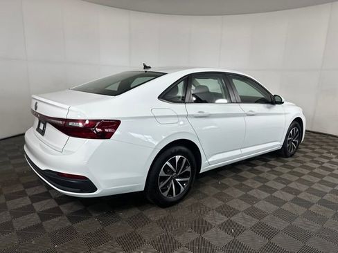 Used 2025 Volkswagen Jetta S image 3