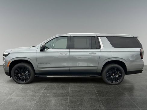 New 2026 Chevrolet Suburban Premier image 4