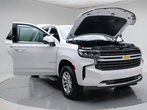 Used 2024 Chevrolet Tahoe LT AWD/4WD image 16