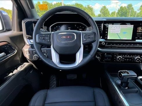 Used 2026 GMC Sierra 1500 SLT w/ SLT Premium Plus Package AWD/4WD image 9
