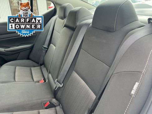 Used 2024 Nissan Altima 2.5 SV FWD image 17