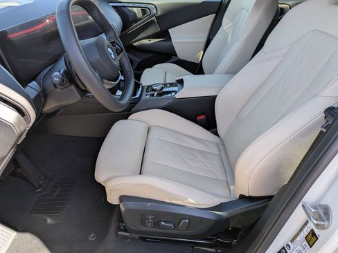 Used 2025 BMW X3 xDrive30i w/ Convenience Package image 16