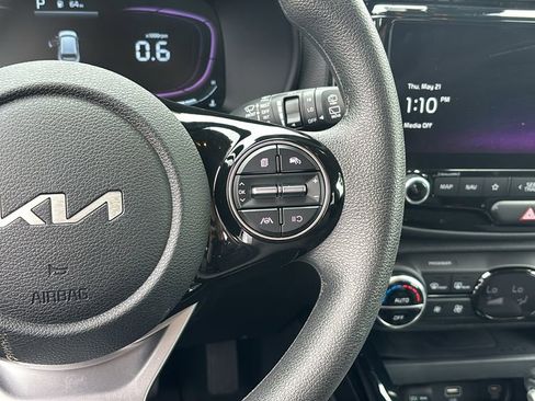 Used 2024 Kia Soul S FWD image 18