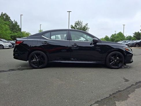Used 2022 Nissan Sentra SR w/ SR Premium Package FWD image 37