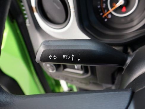 Used 2025 Jeep Gladiator Sport AWD/4WD image 36