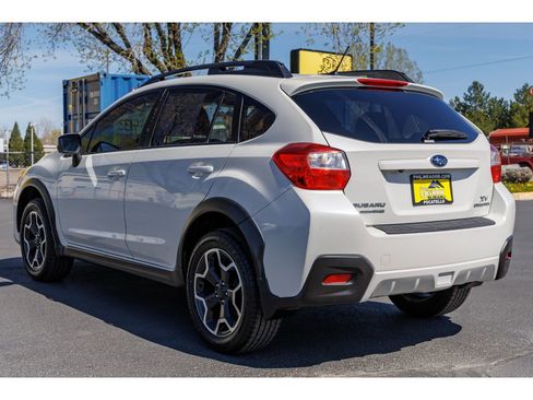 Used 2015 Subaru Crosstrek 2.0i Premium image 5