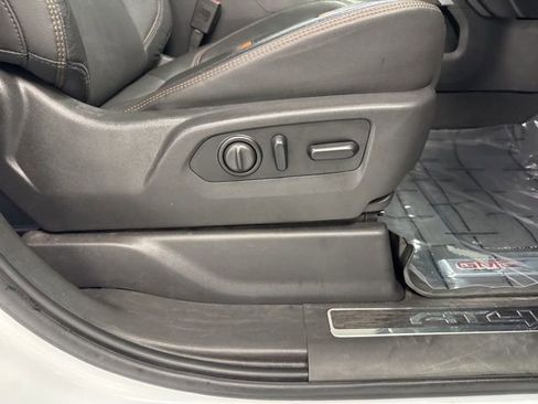 Used 2021 GMC Sierra 2500 AT4 w/ AT4 Premium Plus Package image 27