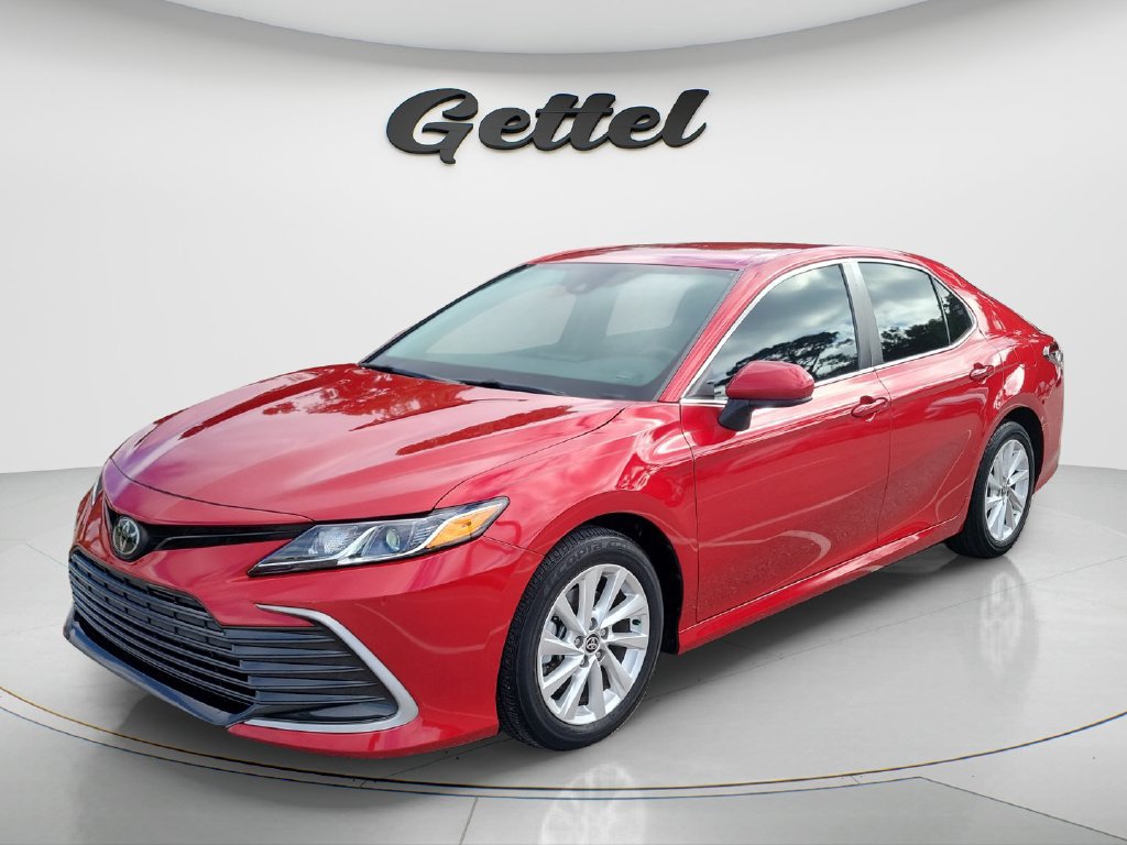 Certified 2024 Toyota Camry LE FWD image 1