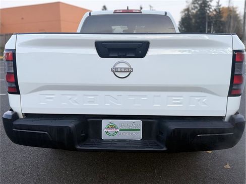 Used 2024 Nissan Frontier S w/ S Utility Package image 11