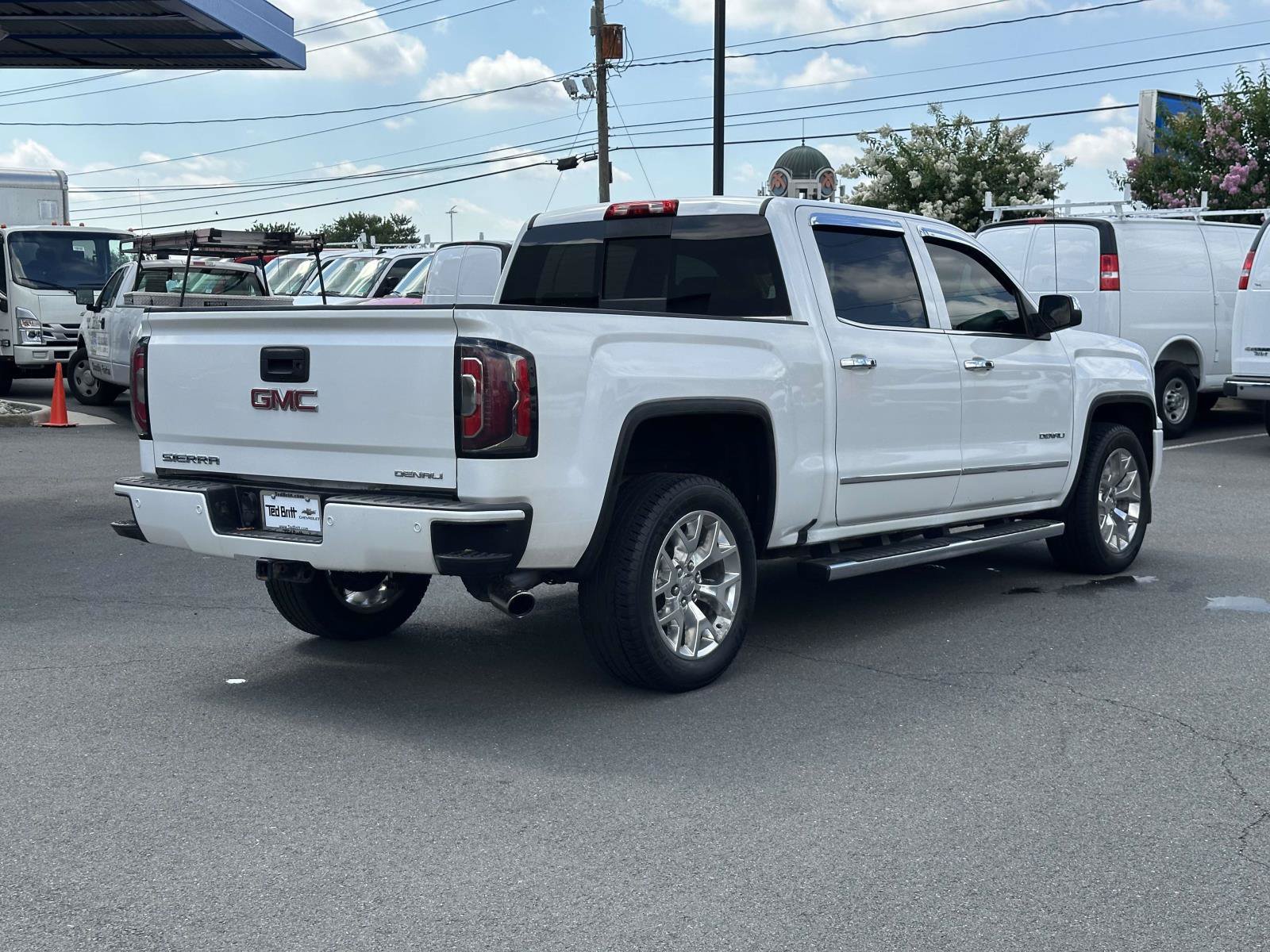 Used 2016 GMC Sierra 1500 Denali AWD/4WD image 4