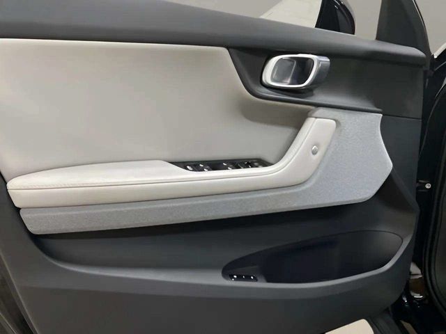 Used 2023 Polestar Polestar 2 w/ Pilot Pack AWD/4WD image 16