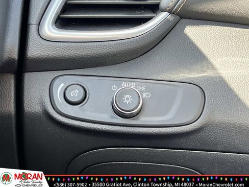 Certified 2022 Chevrolet Trax LT w/ Driver Confidence Package image 27