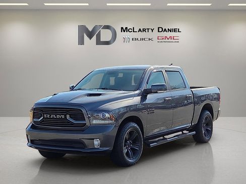 Used 2018 RAM 1500 Sport image 2