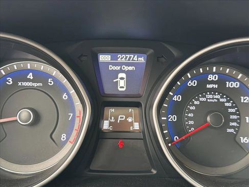 Used 2014 Hyundai Elantra GT w/ Option Group 03 image 18