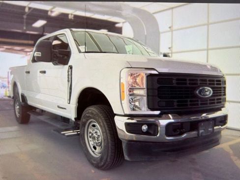 Used 2023 Ford F250 XL w/ XL Chrome Package AWD/4WD image 1